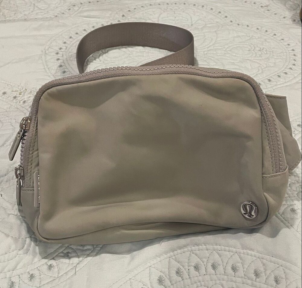 Lululemon Everywhere Belt Bag Gray Fannypack
